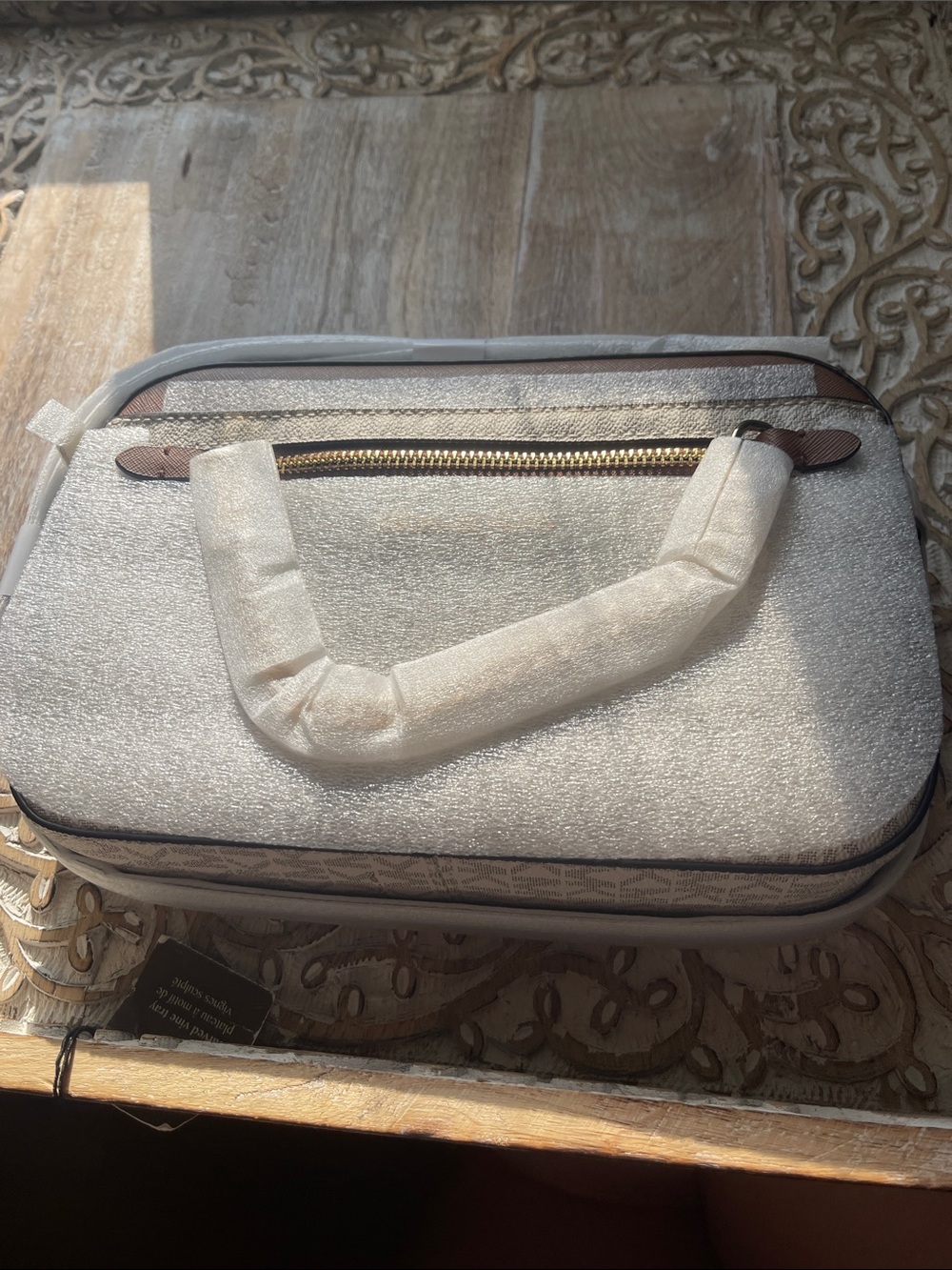 Michael Kors Vanilla and Gold Jet Set Crossbody